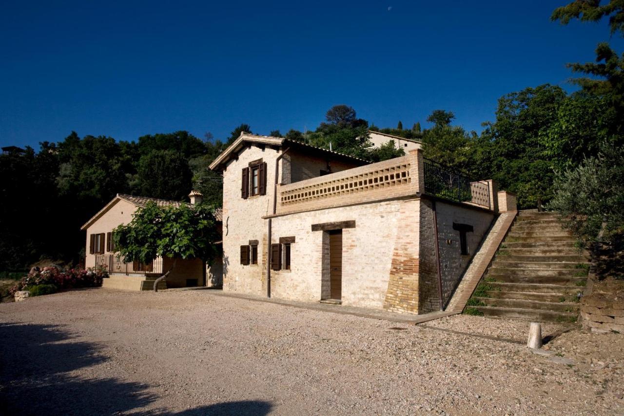 Agriturismo Il Girasole Montefalco Exteriör bild
