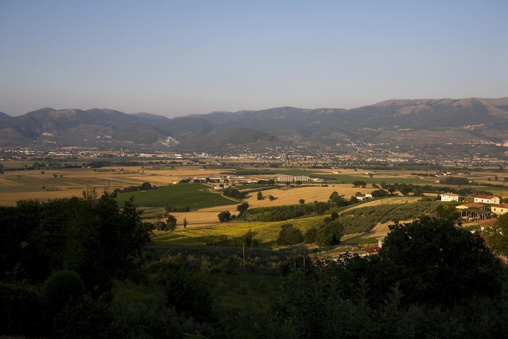 Agriturismo Il Girasole Montefalco Exteriör bild