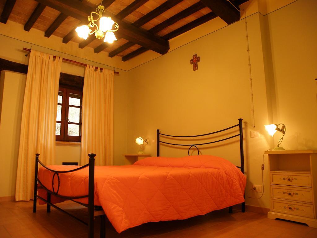 Agriturismo Il Girasole Montefalco Rum bild