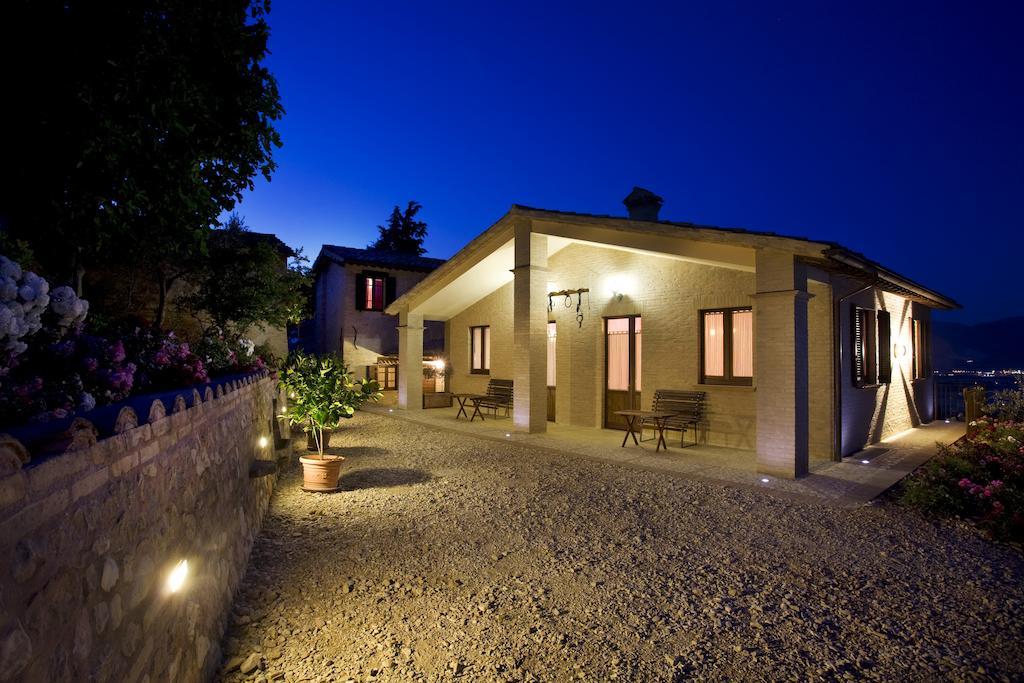 Agriturismo Il Girasole Montefalco Exteriör bild