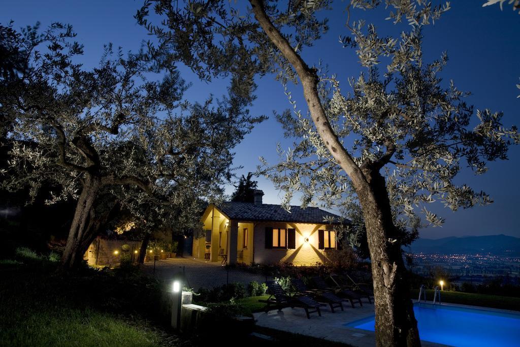 Agriturismo Il Girasole Montefalco Exteriör bild